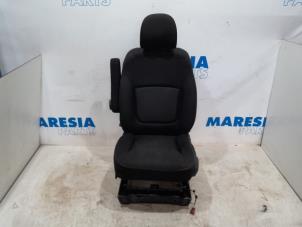 Gebrauchte Sitz links Renault Trafic (1FL/2FL/3FL/4FL) 1.6 dCi 90 Preis € 317,63 Mit Mehrwertsteuer angeboten von Maresia Parts