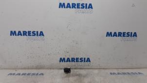 Used Airflow meter Renault Trafic (1FL/2FL/3FL/4FL) 1.6 dCi 90 Price € 90,75 Inclusive VAT offered by Maresia Parts