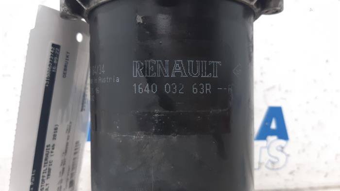 Boîtier de filtre carburant d'un Renault Trafic (1FL/2FL/3FL/4FL) 1.6 dCi 90 2016