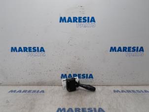 Used Wiper switch Renault Trafic (1FL/2FL/3FL/4FL) 1.6 dCi 90 Price € 60,50 Inclusive VAT offered by Maresia Parts