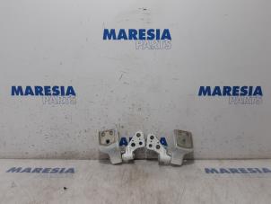 Used Rear door hinge, left Citroen Berlingo 1.6 Hdi 90 Phase 2 Price € 48,40 Inclusive VAT offered by Maresia Parts
