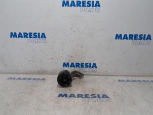 Used Connecting rod Nissan NV 200 (M20M) 1.5 dCi 86 Price € 60,50 Inclusive VAT offered by Maresia Parts
