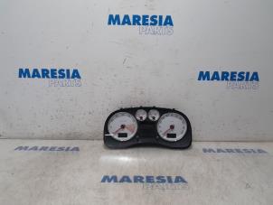 Usagé Instrument de bord Peugeot 307 CC (3B) 2.0 16V Prix € 50,00 Règlement à la marge proposé par Maresia Parts