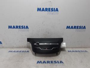Used Radio control panel Peugeot 308 SW (L4/L9/LC/LJ/LR) 1.6 BlueHDi 120 Price € 40,00 Margin scheme offered by Maresia Parts