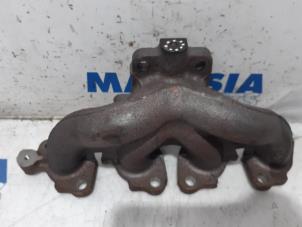 Used Exhaust manifold Renault Grand Scénic III (JZ) 1.4 16V TCe 130 Price € 79,00 Margin scheme offered by Maresia Parts