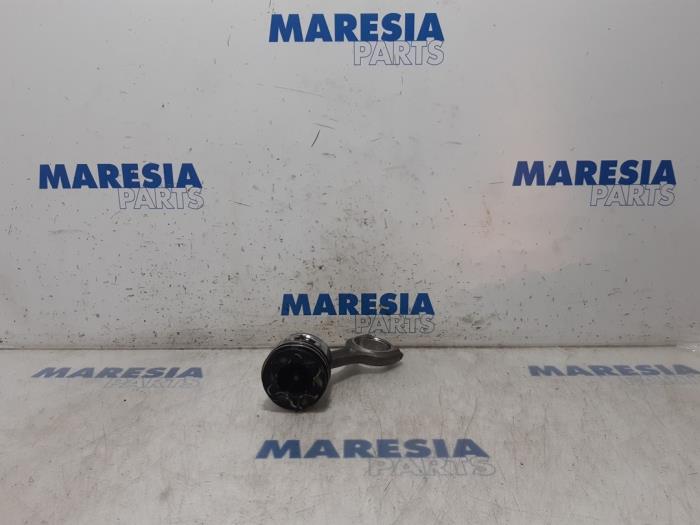 Used Piston Citroen Berlingo 1.6 Hdi 75 16V Phase 1 Price € 60,50 Inclusive VAT offered by Maresia Parts