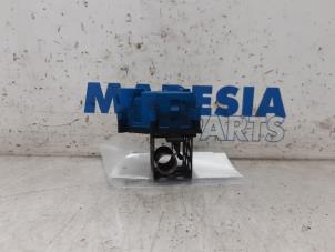 Used Cooling fan resistor Peugeot Partner (GC/GF/GG/GJ/GK) 1.6 HDI 75 16V Price € 24,20 Inclusive VAT offered by Maresia Parts