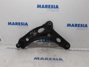 Used Front wishbone, left Opel Vivaro 1.6 CDTI 90 Price € 48,40 Inclusive VAT offered by Maresia Parts
