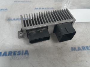 Used Glow plug relay Opel Vivaro 1.6 CDTI 90 Price € 30,25 Inclusive VAT offered by Maresia Parts