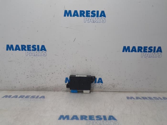 Used Body control computer Citroen C4 Picasso (3D/3E) 1.6 e-Hdi, BlueHDi 115 Price € 49,95 Margin scheme offered by Maresia Parts