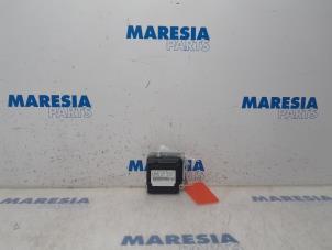 Used Airbag Module Peugeot 3008 I (0U/HU) 1.6 16V THP 155 Price € 105,00 Margin scheme offered by Maresia Parts