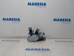 Used Rear wiper motor Citroen C4 Picasso (3D/3E) 1.6 e-Hdi, BlueHDi 115 Price € 25,00 Margin scheme offered by Maresia Parts