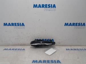 Gebrauchte Türgriff 4-türig links hinten Citroen C4 Picasso (3D/3E) 1.6 e-Hdi, BlueHDi 115 Preis € 50,00 Margenregelung angeboten von Maresia Parts