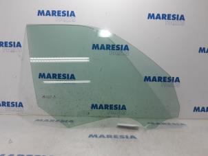 Usagé Vitre avant droite Citroen C4 Picasso (3D/3E) 1.6 e-Hdi, BlueHDi 115 Prix € 35,00 Règlement à la marge proposé par Maresia Parts