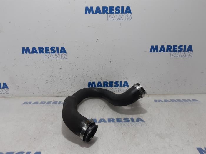 Gebrauchte Intercooler Schlauch Citroen C4 Picasso (3D/3E) 1.6 e-Hdi, BlueHDi 115 Preis € 20,00 Margenregelung angeboten von Maresia Parts