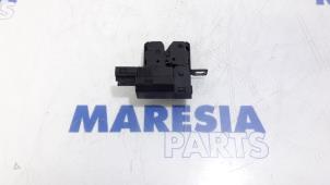 Used Tailgate lock mechanism Peugeot 207 SW (WE/WU) 1.6 16V VTRi Price € 25,00 Margin scheme offered by Maresia Parts