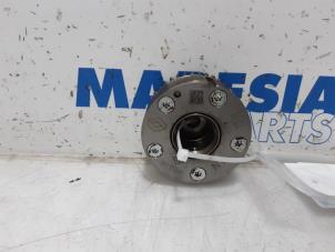 Used Camshaft sprocket Renault Clio IV (5R) 0.9 Energy TCE 90 12V Price € 40,00 Margin scheme offered by Maresia Parts