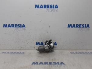 Used Front wiper motor Peugeot 3008 I (0U/HU) 1.6 16V THP 155 Price € 49,99 Margin scheme offered by Maresia Parts