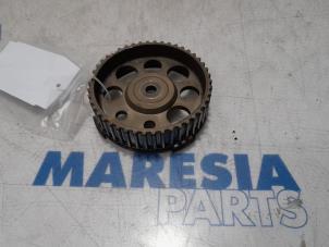 Used Camshaft sprocket Fiat Grande Punto (199) 1.2 Price € 25,00 Margin scheme offered by Maresia Parts