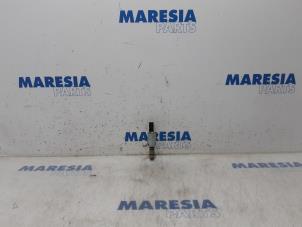Used Camshaft sensor Peugeot 307 CC (3B) 2.0 16V Price € 50,00 Margin scheme offered by Maresia Parts