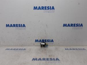 Used Turbo relief valve Peugeot 308 CC (4B) 1.6 HDiF 16V Price € 20,00 Margin scheme offered by Maresia Parts