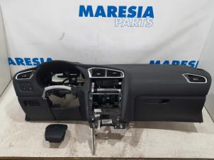 Used Airbag set + dashboard Citroen C4 Berline (NC) 1.6 16V VTi Price € 787,50 Margin scheme offered by Maresia Parts