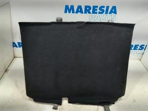 Used Boot mat Citroen C4 Berline (NC) 1.6 16V VTi Price € 44,00 Margin scheme offered by Maresia Parts