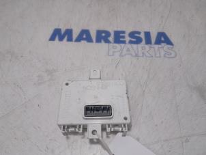 Used Navigation module Renault Clio IV (5R) 1.2 TCE 16V GT EDC Price € 35,00 Margin scheme offered by Maresia Parts