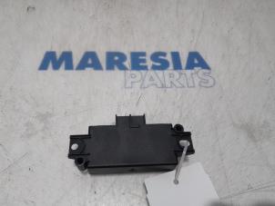 Used PDC Module Renault Clio IV (5R) 1.2 TCE 16V GT EDC Price € 35,00 Margin scheme offered by Maresia Parts