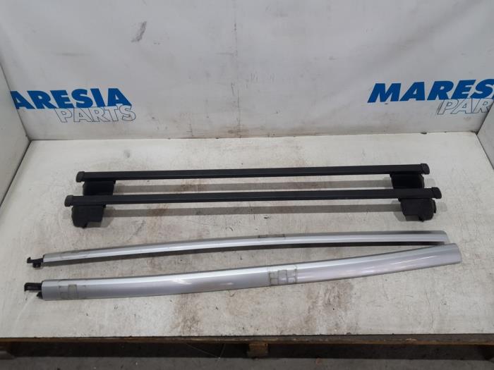 Begagnade Takskenor Citroen C4 Picasso (3D/3E) 1.6 BlueHDI 115 Pris € 157,50 Marginaltabell erbjuds av Maresia Parts