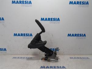 Used Parking brake mechanism Peugeot 308 SW (4E/H) 1.4 VTI 16V Price € 30,00 Margin scheme offered by Maresia Parts