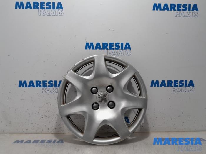 Używane Kolpak Peugeot 308 SW (4E/H) 1.4 VTI 16V Cena € 15,00 Procedura marży oferowane przez Maresia Parts