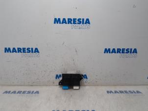 Usagé Ordinateur contrôle fonctionnel Citroen C4 Picasso (3D/3E) 1.6 BlueHDI 115 Prix € 60,00 Règlement à la marge proposé par Maresia Parts