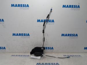 Gebrauchte Türschlossmechanik 4-türig rechts vorne Citroen C4 Picasso (3D/3E) 1.6 BlueHDI 115 Preis € 34,95 Margenregelung angeboten von Maresia Parts