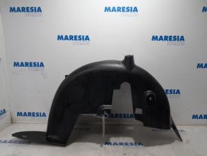 Used Wheel arch liner Citroen C4 Cactus (0B/0P) 1.6 Blue Hdi 100 Price € 30,00 Margin scheme offered by Maresia Parts