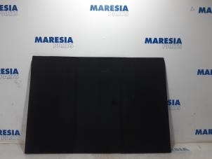 Used Boot mat Citroen C4 Picasso (3D/3E) 1.6 BlueHDI 115 Price € 60,00 Margin scheme offered by Maresia Parts