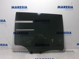 Used Rear door window 4-door door, rear right Citroen C4 Picasso (3D/3E) 1.6 BlueHDI 115 Price € 50,00 Margin scheme offered by Maresia Parts