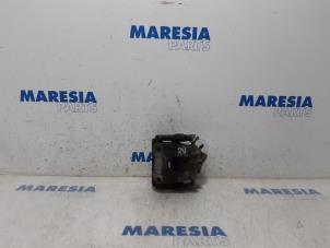 Used Front brake calliper, right Renault Clio V (RJAB) 1.0 TCe 100 12V Price € 65,00 Margin scheme offered by Maresia Parts
