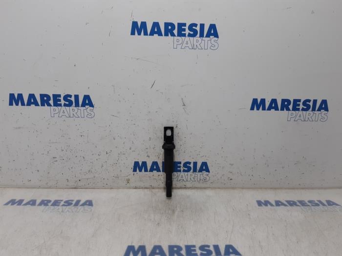Gebrauchte Stift Zündspule Citroen C3 (SC) 1.4 16V VTi Preis € 15,00 Margenregelung angeboten von Maresia Parts
