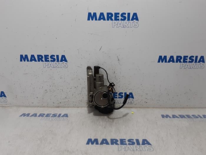 Gebrauchte Ölpumpe Citroen C3 (SC) 1.4 16V VTi Preis € 183,75 Margenregelung angeboten von Maresia Parts