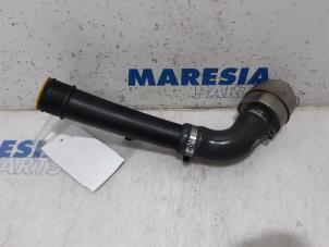 Intercooler Rohr van een Renault Megane IV Estate (RFBK) 1.3 TCE 115 16V 2018