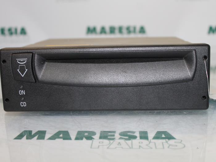 Używane System nawigacji Alfa Romeo 166 2.5 V6 24V Cena € 75,00 Procedura marży oferowane przez Maresia Parts