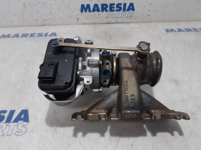 Turbo from a Renault Megane IV Estate (RFBK) 1.3 TCE 115 16V 2018