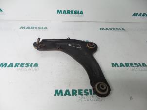 Used Front lower wishbone, left Renault Laguna II (BG) 1.9 dCi 120 Price € 20,00 Margin scheme offered by Maresia Parts