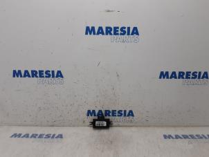 Usagé Module verrouillage central des portes Citroen C4 Berline (NC) 1.6 16V VTi Prix € 40,00 Règlement à la marge proposé par Maresia Parts