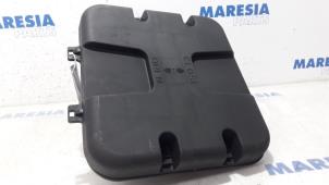 Used Tyre repair kit Renault Clio V (RJAB) 1.0 TCe 100 12V Price € 50,00 Margin scheme offered by Maresia Parts