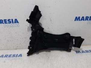 Used Rear bumper frame Renault Kangoo Express (FW) 1.5 dCi 90 FAP Price € 30,25 Inclusive VAT offered by Maresia Parts
