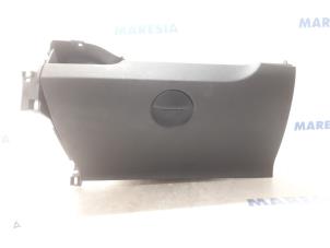 Used Glovebox Renault Kangoo Express (FW) 1.5 dCi 90 FAP Price € 48,40 Inclusive VAT offered by Maresia Parts