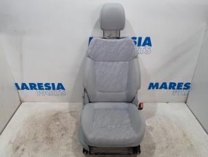 Gebrauchte Sitz rechts Peugeot 3008 I (0U/HU) 1.6 HDiF 16V Preis € 95,00 Margenregelung angeboten von Maresia Parts