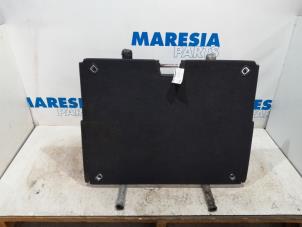 Used Boot mat Peugeot 3008 I (0U/HU) 1.6 HDiF 16V Price € 50,00 Margin scheme offered by Maresia Parts